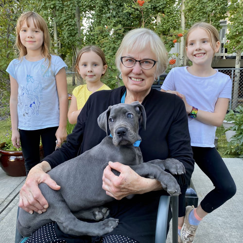 Eileen with grandkids and Andersen